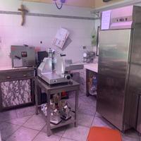 Cediamo attività cinquantennale in centro storico
