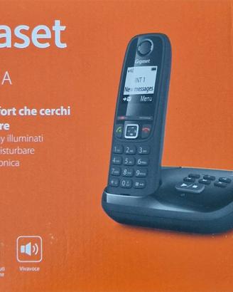 Telefoni portatili con segreteria, 3 interfonici.