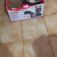 distributore cibo per cani e gatti 