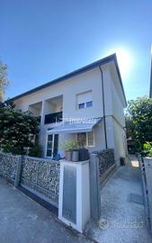 SOLUZIONE SEMINDIPENDENTE SU DUE LIVELLI