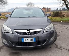 OPEL Astra 3ª serie - 2013 x neopatentati