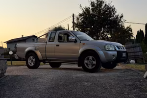 Nissan navata pick up