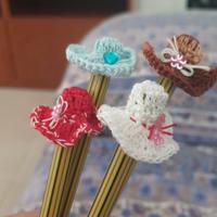 penne con SEGNAPENNE fatto all'uncinetto 