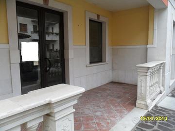 Appartamento - locali- box - parcheggio