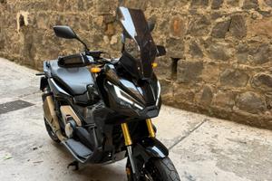 X ADV 750 BLACK
