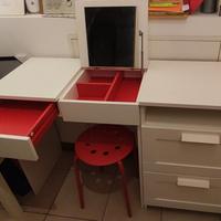 Brimnes toeletta + cassettiera 