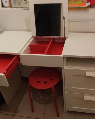 Brimnes toeletta + cassettiera 