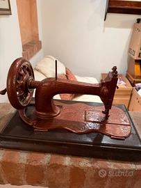 Macchina da cucire vintage