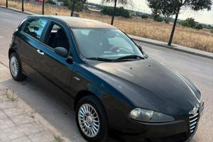 Alfa Romeo 147