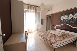 6 LOCALI A CASTEL D'ARIO