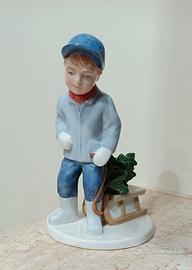 Statuina Royal Copenhagen 2005 Peter con slittino