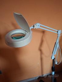 lampada per estetista 