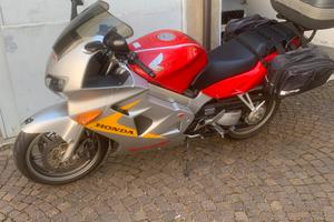 Honda VFR 800 50esimo anniversario