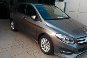 MERCEDES B 180 BUSINESS