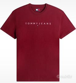 T-shirt Tommy Jeans con logo ricamato