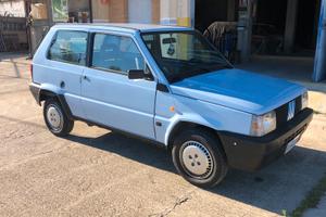 Panda 750 fire S - da vetrina