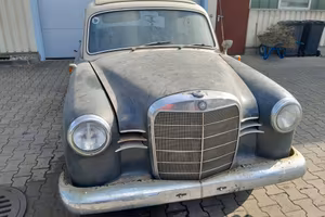 Mercedes Ponton 190 con tetto 