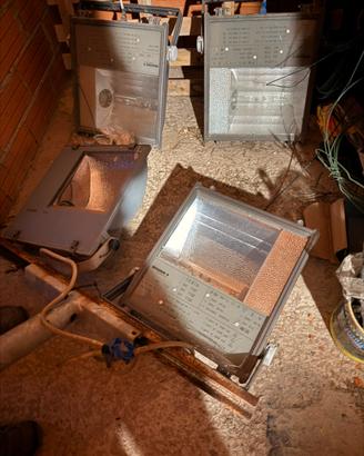 Fari industriali DISANO INDIO IP66 + 2 supporti