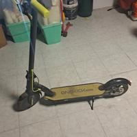 monopattino elettrico ONEKICK