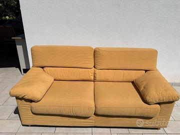 Divano colore Giallo Ocra