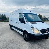 Mercedes benz sprinter