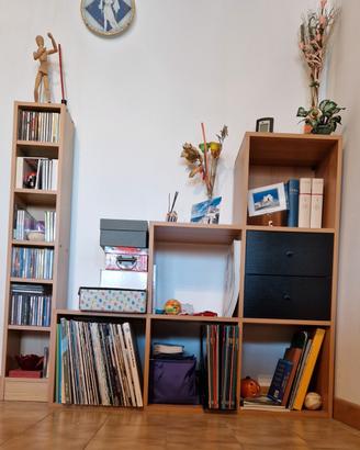 Libreria modulare a cubi a scala + porta cd