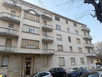 Appartamento di 100 m² con 3 locali a Vercelli