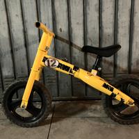 Bicicletta bici senza pedali Chicco street