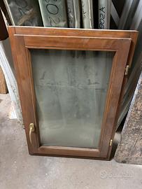 Finestra in legno
