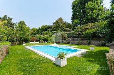 VILLA SINGOLA A PIANEZZA