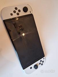Nintendo Switch OLED Bianca +2 Giochi +Accessori