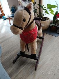 Cavallo a dondolo