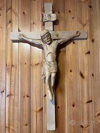 Crocifisso fatto a mano in legno