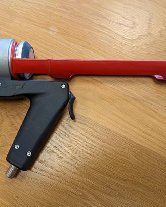 Pistola pneumatica per silicone