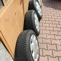 4 gomme Goodyear 