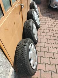 4 gomme Goodyear 