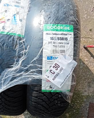 Pneumatici quattro stagioni Goodride 165/65R15