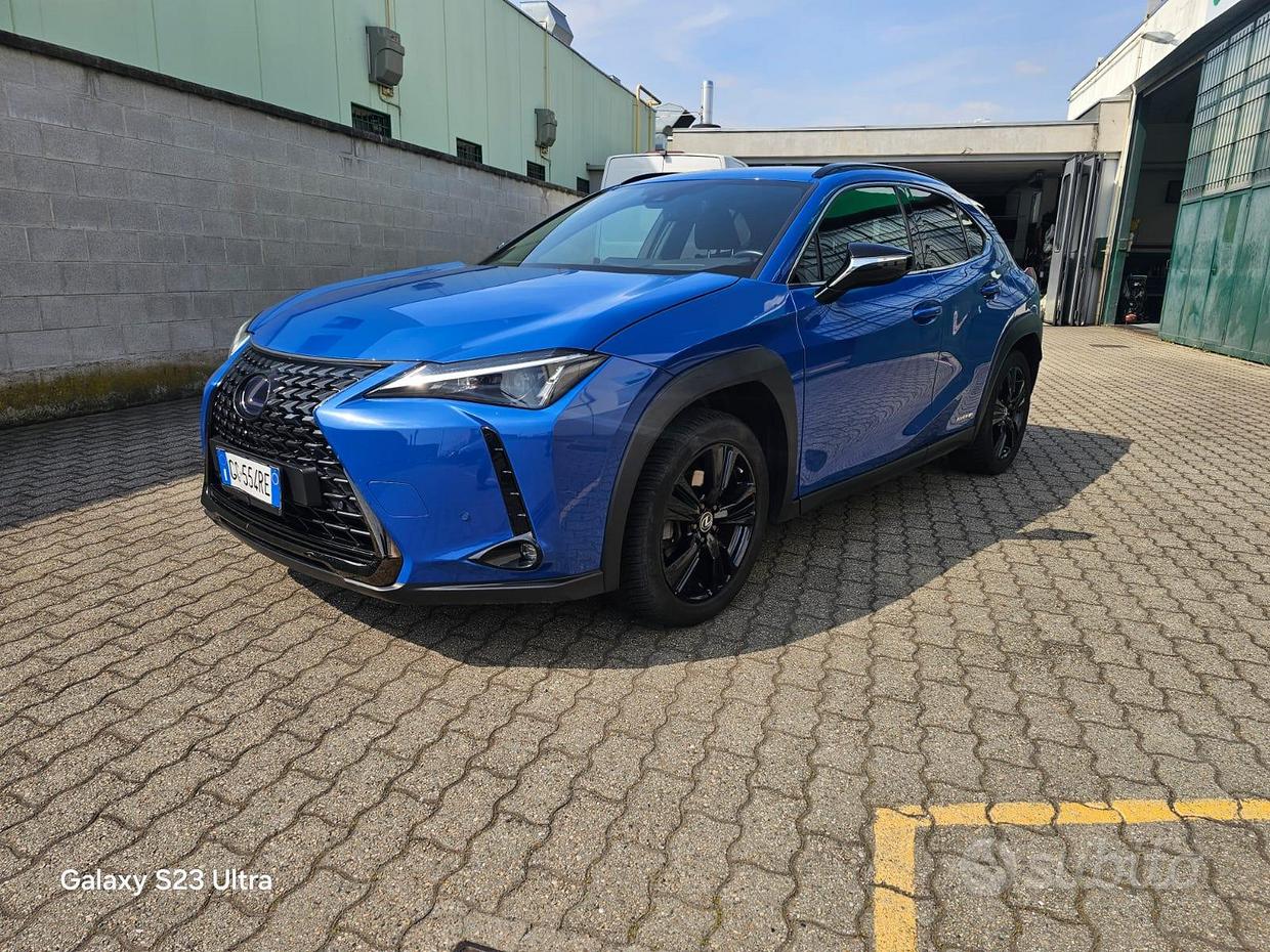 Lexus UX