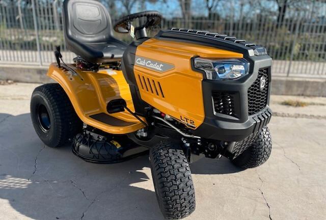 Trattorino tagliaerba Cub Cadet LT2 NS92 SellOut