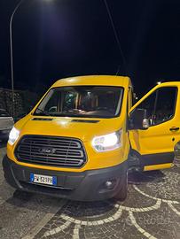 Ford Transit 9 posti