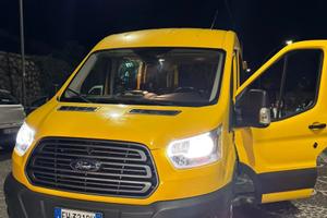 Ford Transit 9 posti