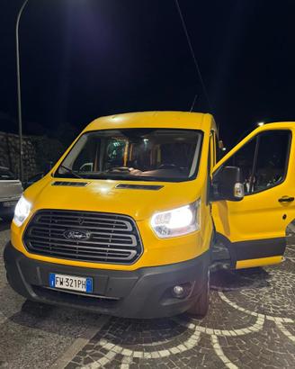 Ford Transit 9 posti