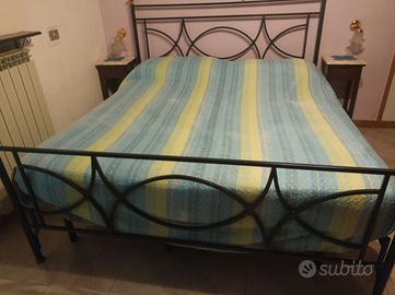 Testiera e pediera letto