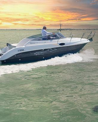 Aquabat Sport Cruiser 23 motorizzata Honda 150 CV
