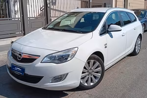 Opel Astra 1.4 140CV Cosmo *UNICO PROPRIETARIO*