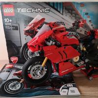 Lego Technic - Ducati Panigale V4 R 