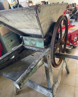 RARA ANTICA PIGIATRICE MANUALE IN LEGNO E GHISA