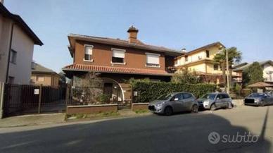 Immobile in asta di 127 m² con 2 locali a Parabiag