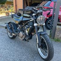 Husqvarna Svartpilen 401