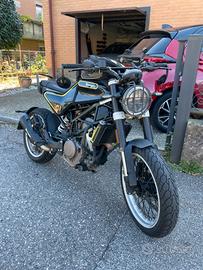 Husqvarna Svartpilen 401